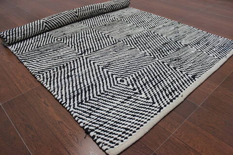 Geometric Multicolor Flat Woven 40 X 60 Area Rug 902-145935 Image 3
