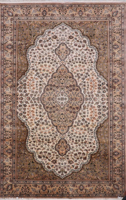 Mahi White Hand Knotted 60 X 90 Area Rug 905-145953 Image 0