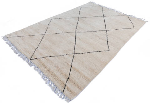 Moroccan White Hand Knotted 56 X 81 Area Rug 700-145987 Image 2