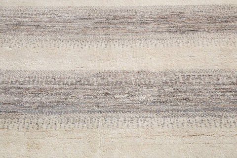 Gabbeh White Hand Knotted 56 X 83 Area Rug 700-145989 Image 3