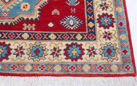 Kazak Red Hand Knotted 50 X 70 Area Rug 700-146000 Image 4