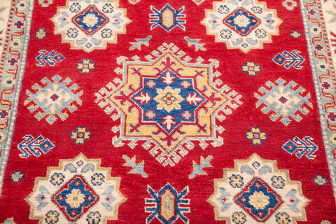 Kazak Red Hand Knotted 40 X 61 Area Rug 700-146002 Image 3