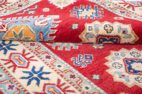 Kazak Red Hand Knotted 40 X 61 Area Rug 700-146002 Image 5