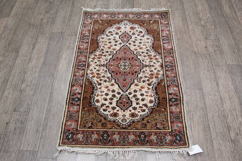 Mahi White Runner Hand Knotted 29 X 41 Area Rug 905-146025 Image 1