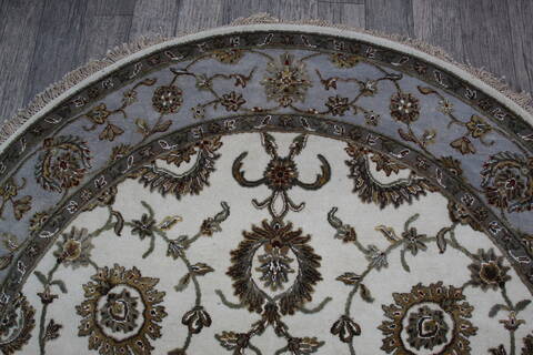 Jaipur White Round Hand Knotted 60 X 60 Area Rug 905-146028 Image 4