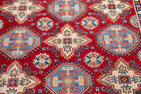 Kazak Red Hand Knotted 52 X 69 Area Rug 700-146049 Image 3