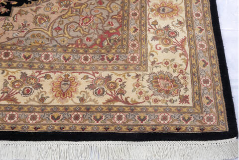 Pak-Persian Black Hand Knotted 80 X 101 Area Rug 700-146081 Image 4