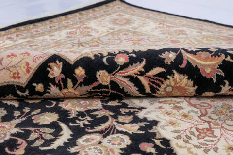 Pak-Persian Black Hand Knotted 80 X 101 Area Rug 700-146081 Image 6