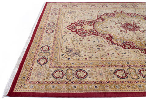 Pak-Persian Red Hand Knotted 90 X 121 Area Rug 700-146114 Image 5