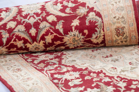 Pak-Persian Red Runner Hand Knotted 26 X 103 Area Rug 700-146176 Image 5