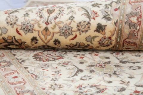 Pak-Persian Beige Runner Hand Knotted 27 X 102 Area Rug 700-146182 Image 5