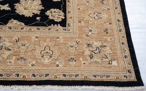 Chobi Black Hand Knotted 81 X 102 Area Rug 700-146198 Image 4