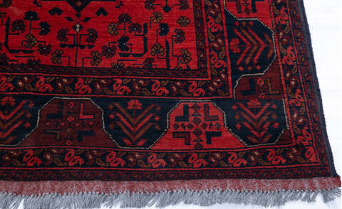 Khan Mohammadi Red Hand Knotted 411 X 62 Area Rug 700-146208 Image 4