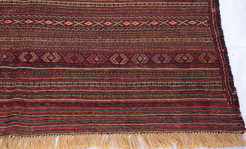 Kilim Red Hand Knotted 47 X 60 Area Rug 700-146232 Image 4