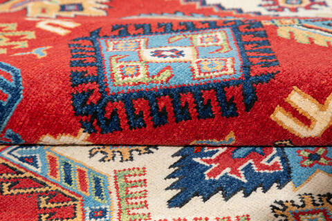 Kazak Red Hand Knotted 65 X 102 Area Rug 700-146247 Image 5