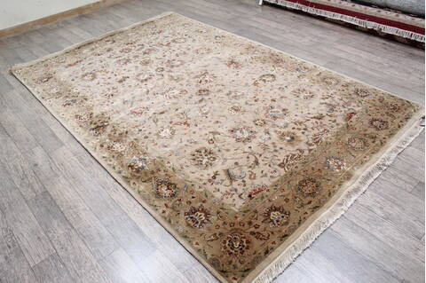 Jaipur Beige Hand Knotted 61 X 92 Area Rug 905-146320 Image 2