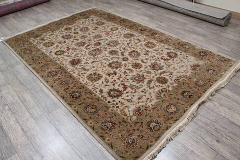 Jaipur Beige Hand Knotted 61 X 92 Area Rug 905-146320 Image 4