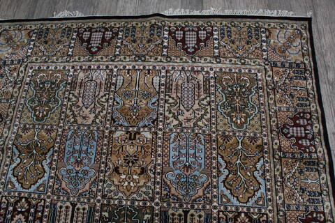 Bakhtiar Black Hand Knotted 510 X 810 Area Rug 905-146323 Image 9