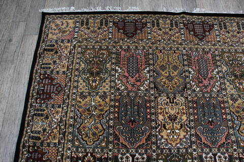 Hamedan Black Hand Knotted 62 X 92 Area Rug 905-146324 Image 8