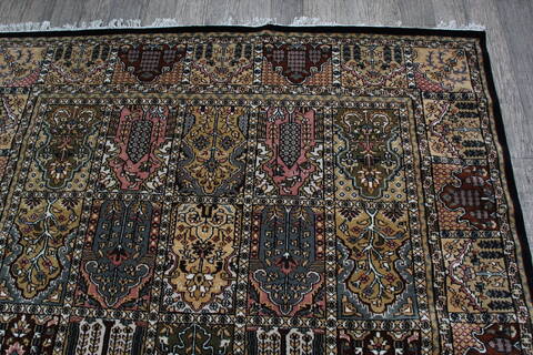 Hamedan Black Hand Knotted 62 X 92 Area Rug 905-146324 Image 9