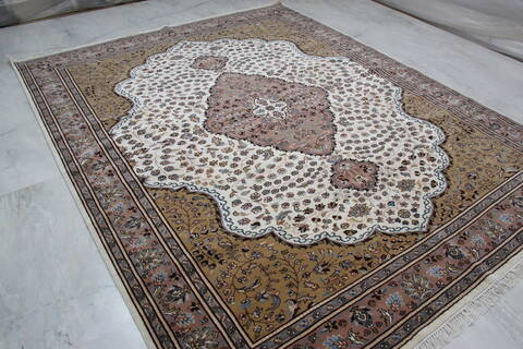 Mahi White Hand Knotted 80 X 100 Area Rug 905-146325 Image 2