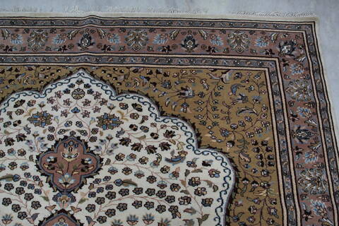 Mahi White Hand Knotted 80 X 100 Area Rug 905-146325 Image 8