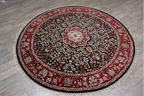 Kashan Black Round Hand Knotted 60 X 60 Area Rug 905-146326 Image 3