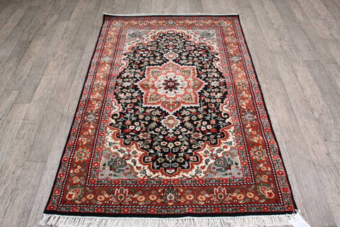Kashan Black Hand Knotted 40 X 60 Area Rug 905-146327 Image 1
