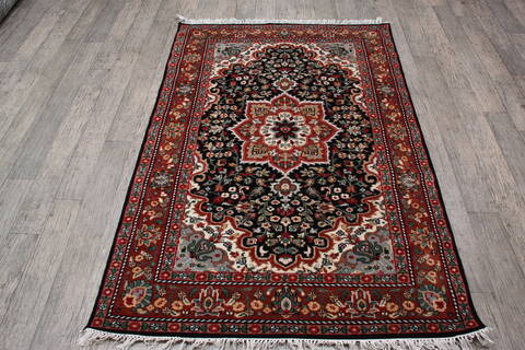 Kashan Black Hand Knotted 40 X 60 Area Rug 905-146327 Image 5