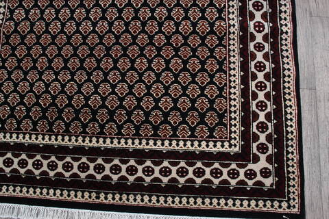 Bokhara Black Hand Knotted 53 X 83 Area Rug 905-146331 Image 6