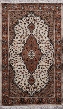 Indian Mahi White Rectangle 3x5 ft Wool Carpet 146333