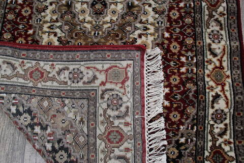 Mahi Red Hand Knotted 31 X 52 Area Rug 905-146334 Image 6