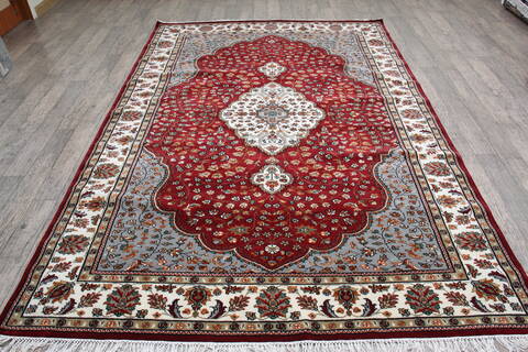 Mahi Red Hand Knotted 65 X 98 Area Rug 905-146337 Image 1