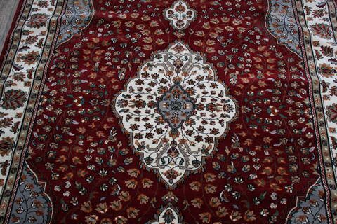 Mahi Red Hand Knotted 65 X 98 Area Rug 905-146337 Image 7