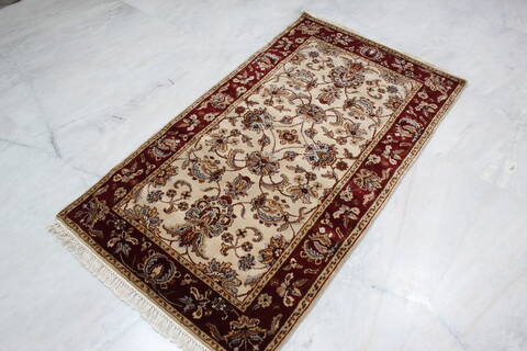 Jaipur White Hand Knotted 30 X 55 Area Rug 905-146339 Image 3