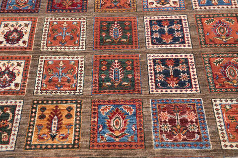 Chobi Grey Hand Knotted 50 X 68 Area Rug 700-146364 Image 3