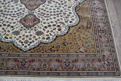 Mahi White Hand Knotted 80 X 101 Area Rug 905-146450 Image 6