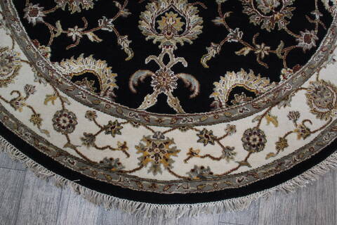 Jaipur Black Round Hand Knotted 60 X 60 Area Rug 905-146457 Image 4