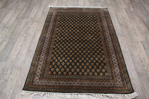 Kashmir Green Hand Knotted 40 X 60 Area Rug 905-146489 Image 5