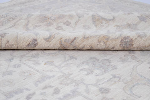 Chobi Beige Hand Knotted 80 X 100 Area Rug 700-146526 Image 5