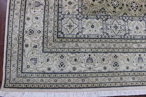 Persian Beige Hand Knotted 67 X 910 Area Rug 902-146594 Image 1