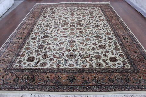 Persian Beige Hand Knotted 82 X 116 Area Rug 902-146602 Image 0