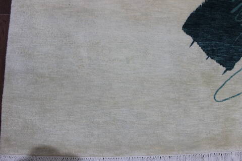 Persian Beige Hand Knotted 57 X 710 Area Rug 902-146640 Image 1