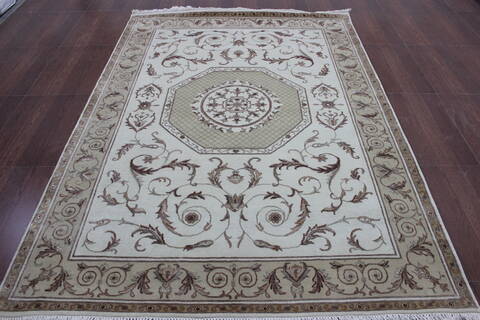 Persian Beige Hand Knotted 57 X 710 Area Rug 902-146641 Image 0
