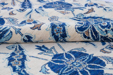 Chobi White Hand Knotted 81 X 103 Area Rug 700-146657 Image 5