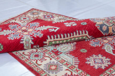 Kazak Red Hand Knotted 32 X 49 Area Rug 700-146712 Image 4