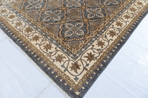 Chobi Grey Hand Knotted 66 X 911 Area Rug 700-146736 Image 4