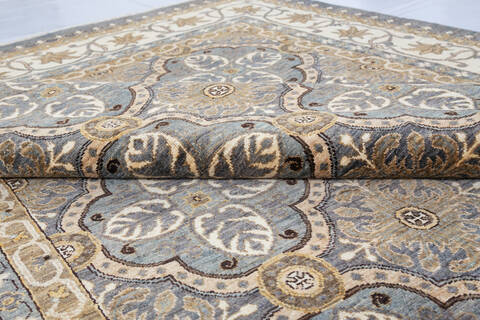 Chobi Grey Hand Knotted 66 X 911 Area Rug 700-146736 Image 6