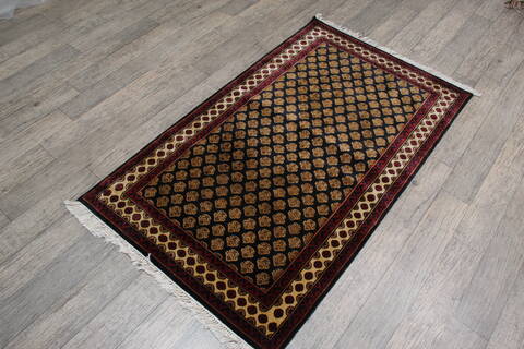 Kashmir Black Hand Knotted 211 X 50 Area Rug 905-146756 Image 3