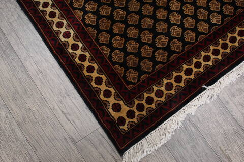 Kashmir Black Hand Knotted 211 X 50 Area Rug 905-146756 Image 4